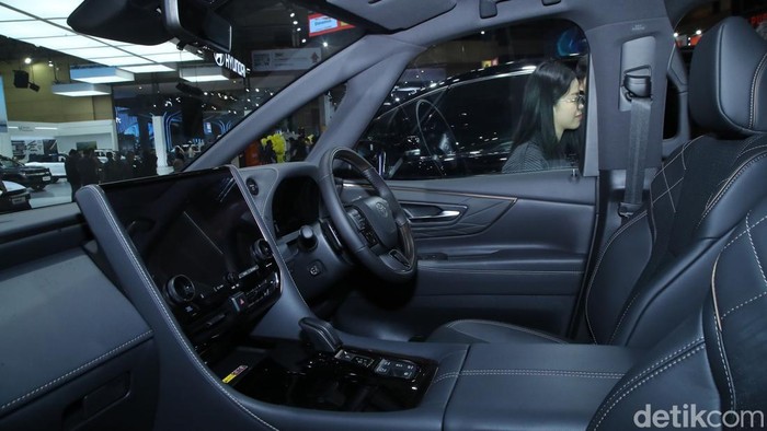 toyota rilis alphard hybrid termurah di iims 1770300468155169
