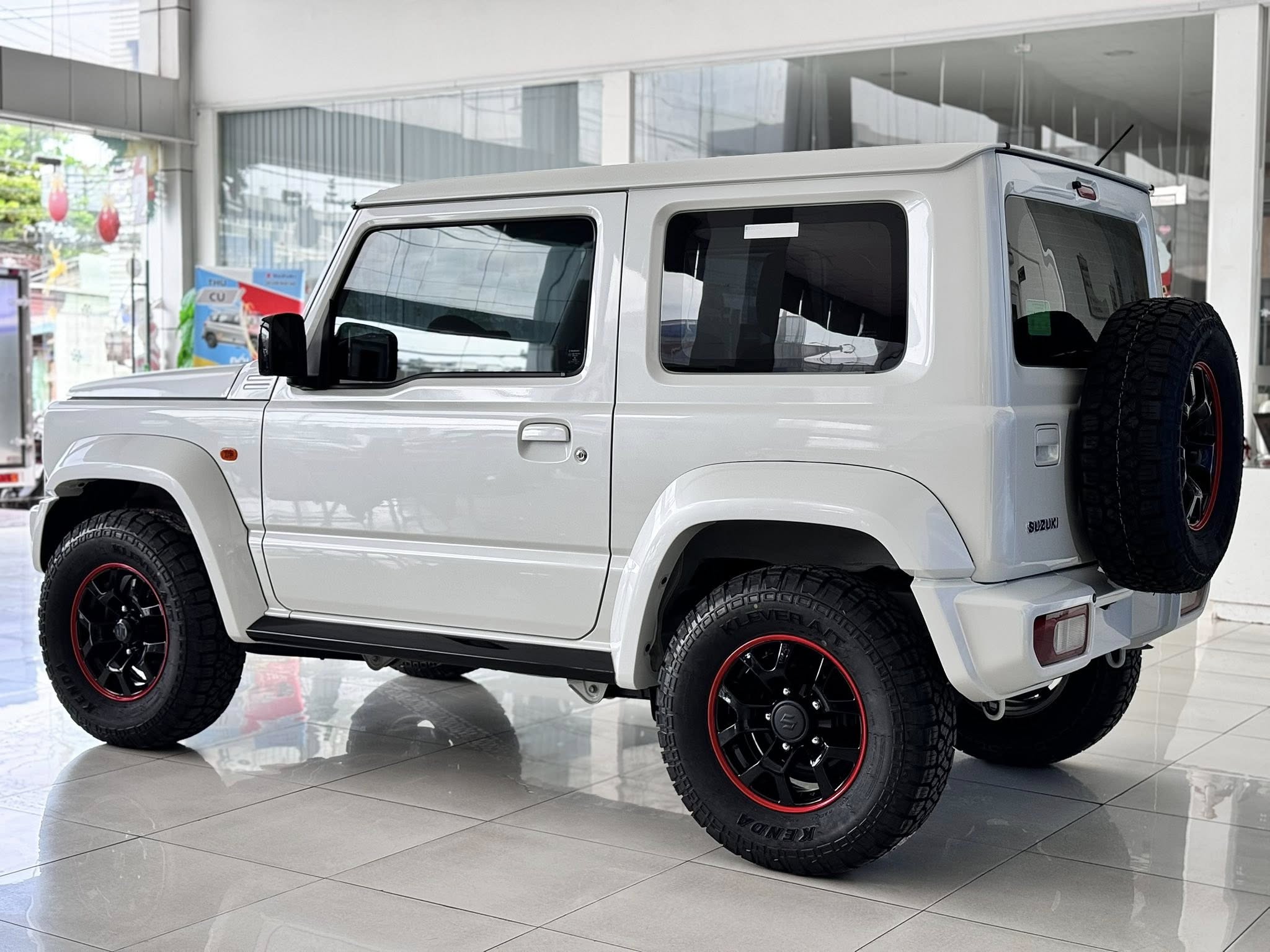 suzuki jimny 2
