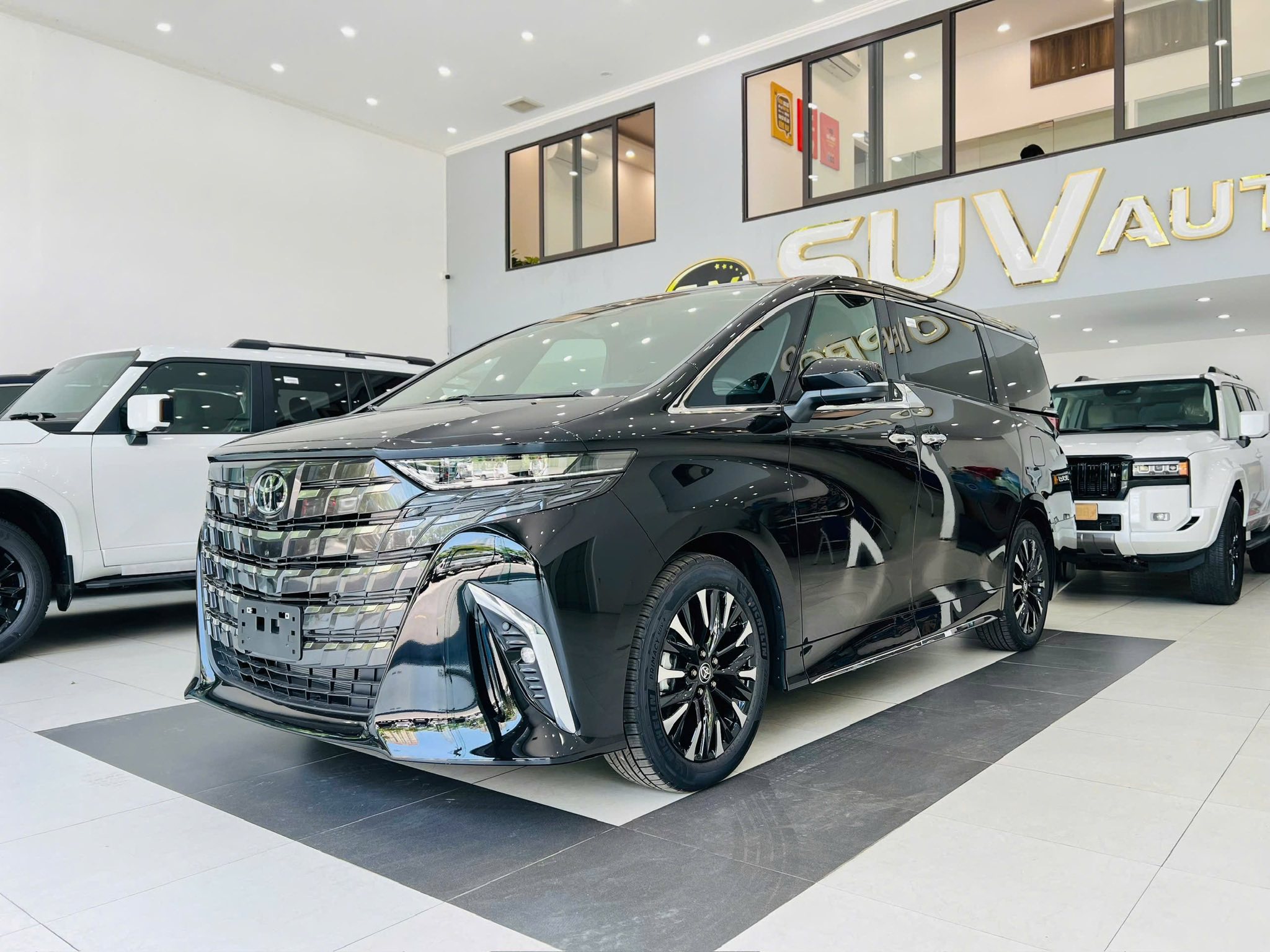 toyota alphard 1