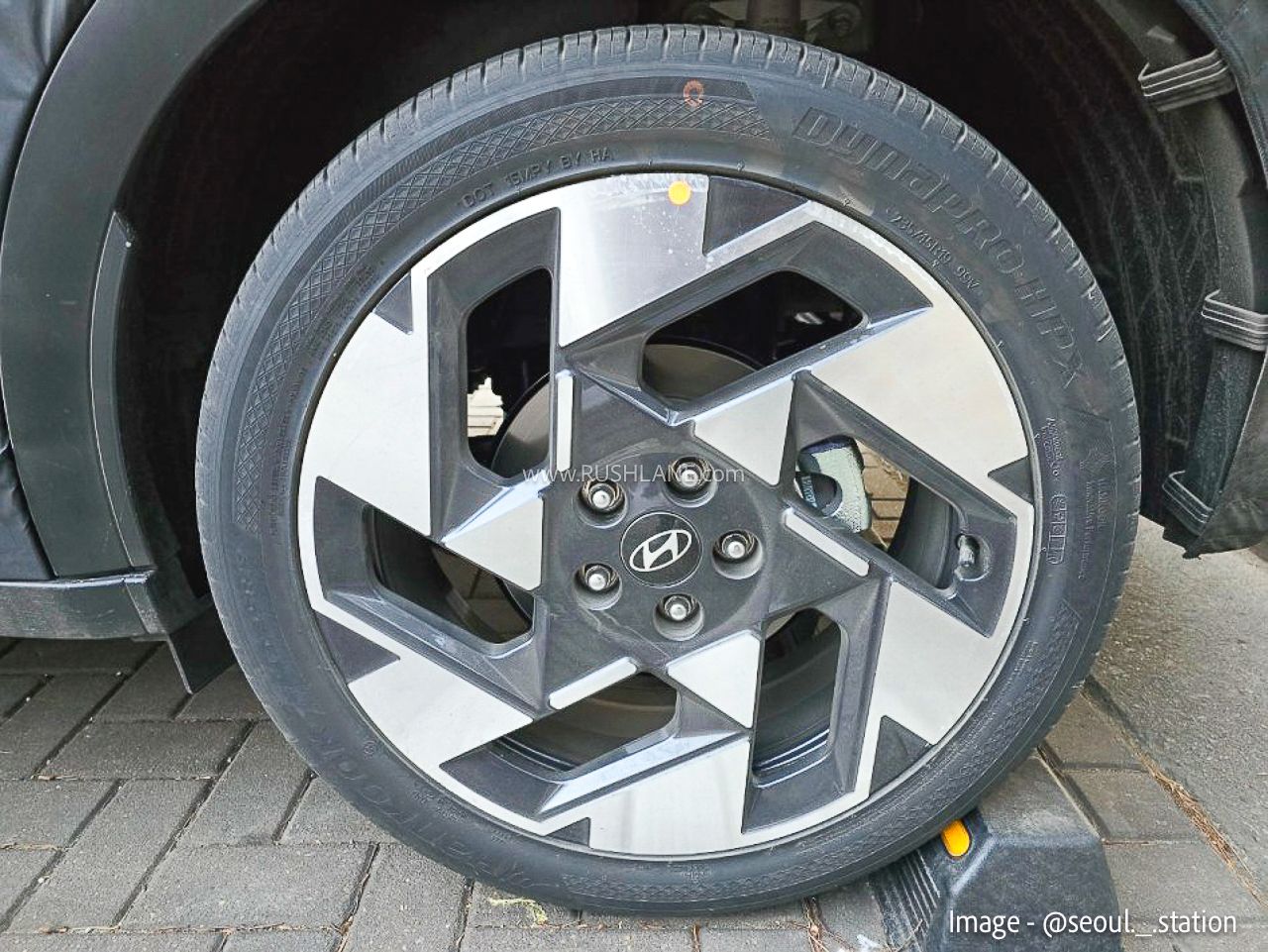 2027 hyundai creta suv spied 23