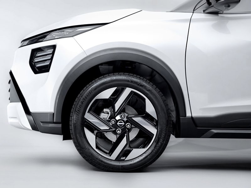 nissankiatkicksth009