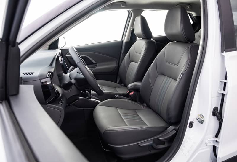 nissankiatkicksth027