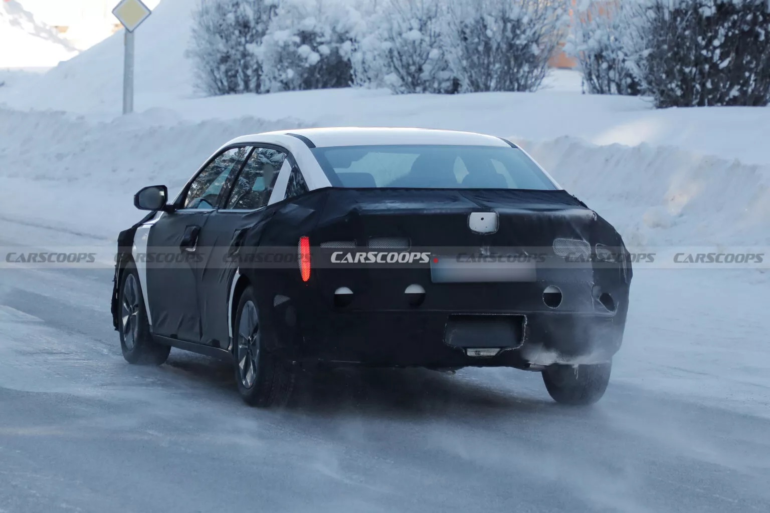 hyundai elantra 2027 8