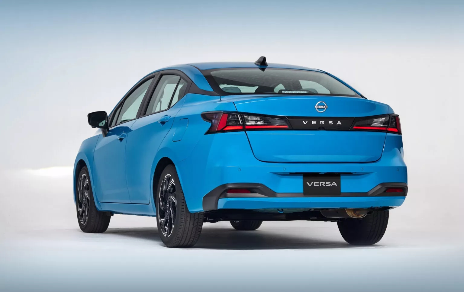 nissan almera 2026 4