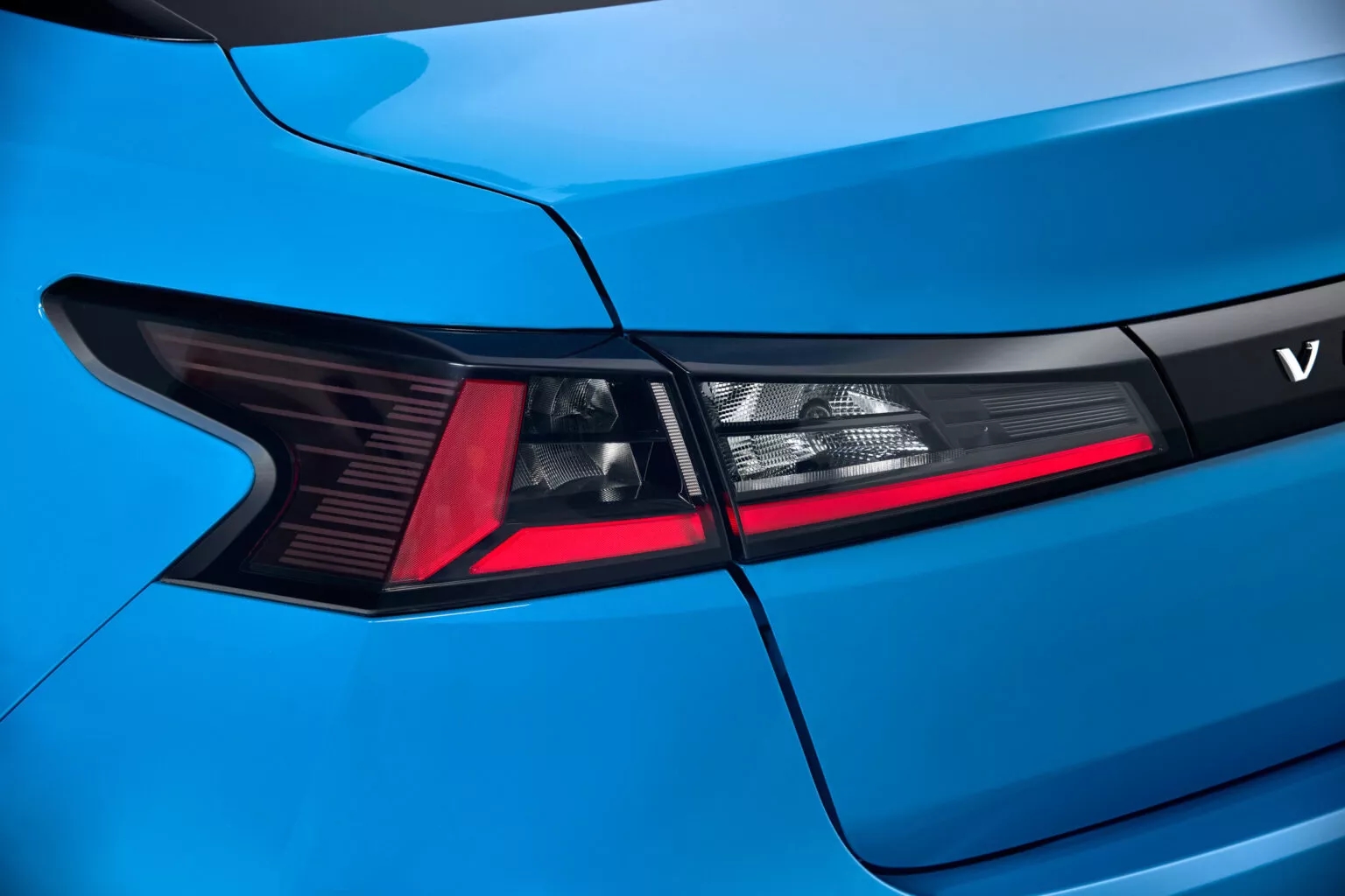 nissan almera 2026 7