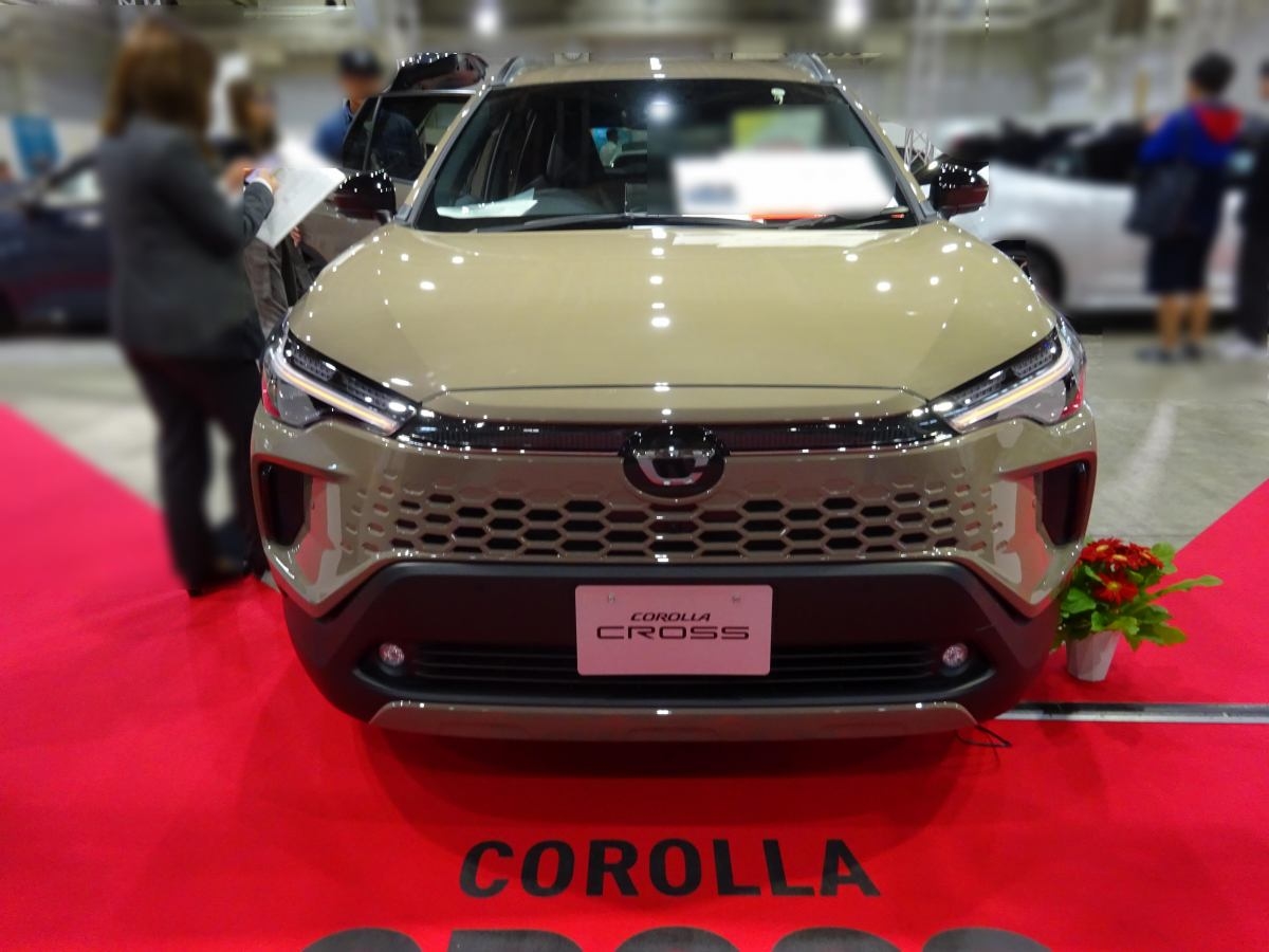 toyota corolla cross 1