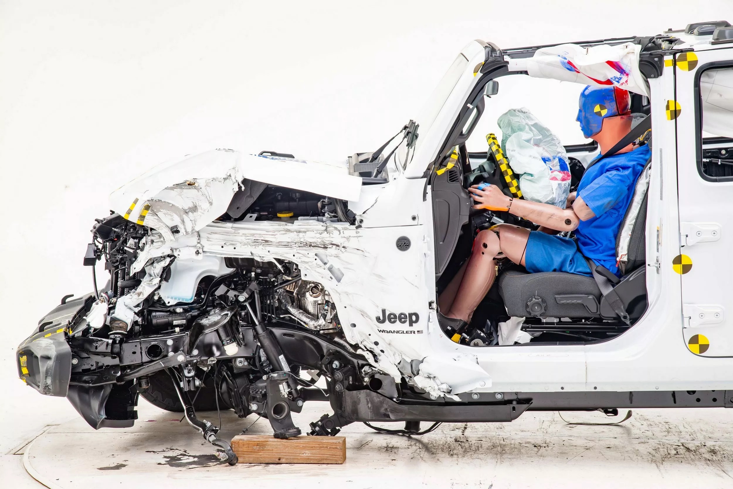 2026 jeep wrangler crash test 306 4