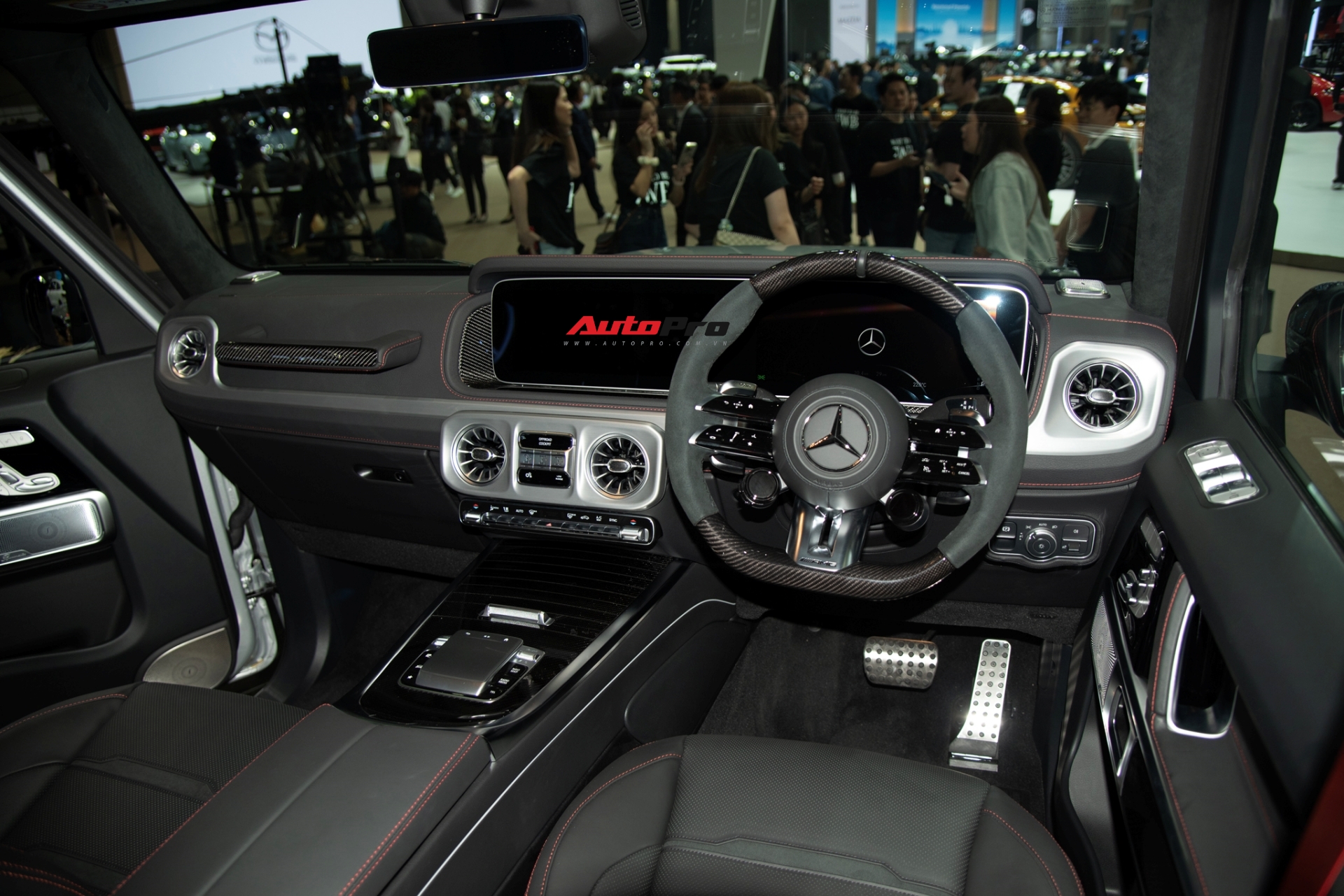 mercedes benz g class facelift bims 2025 9 1742960179791 17429601799482013354107