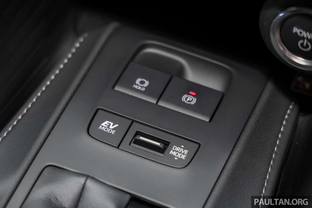 2026 toyota harrier hev malaysia int 49 1260x841