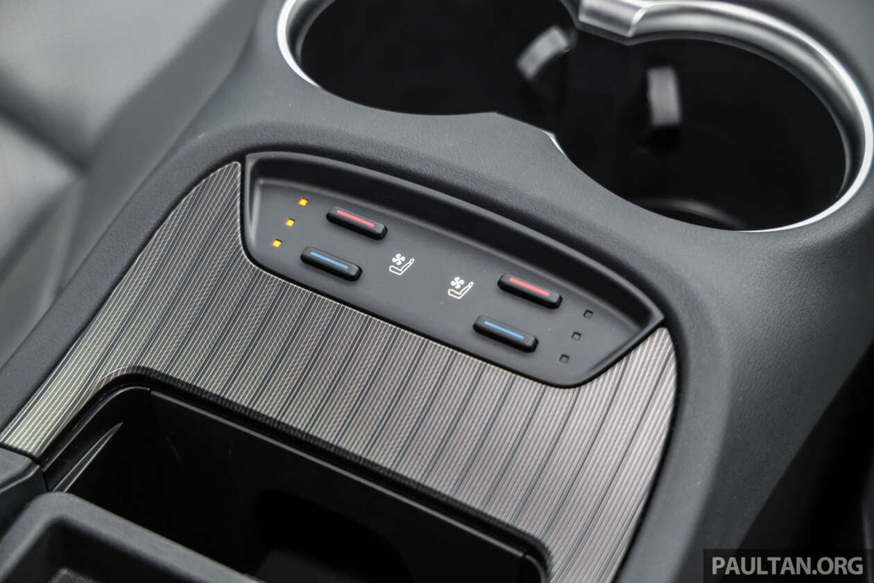 2026 toyota harrier hev malaysia int 53 1260x841