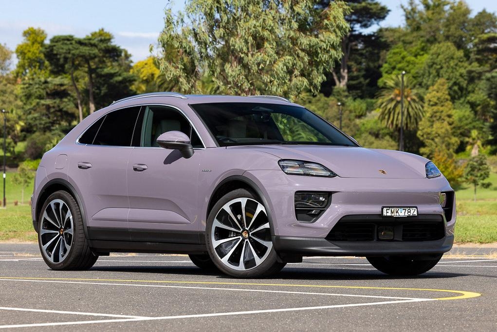 porsche macan 4 electric 2025 1