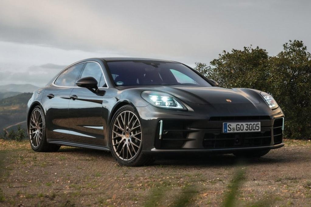 porsche panamera s 1