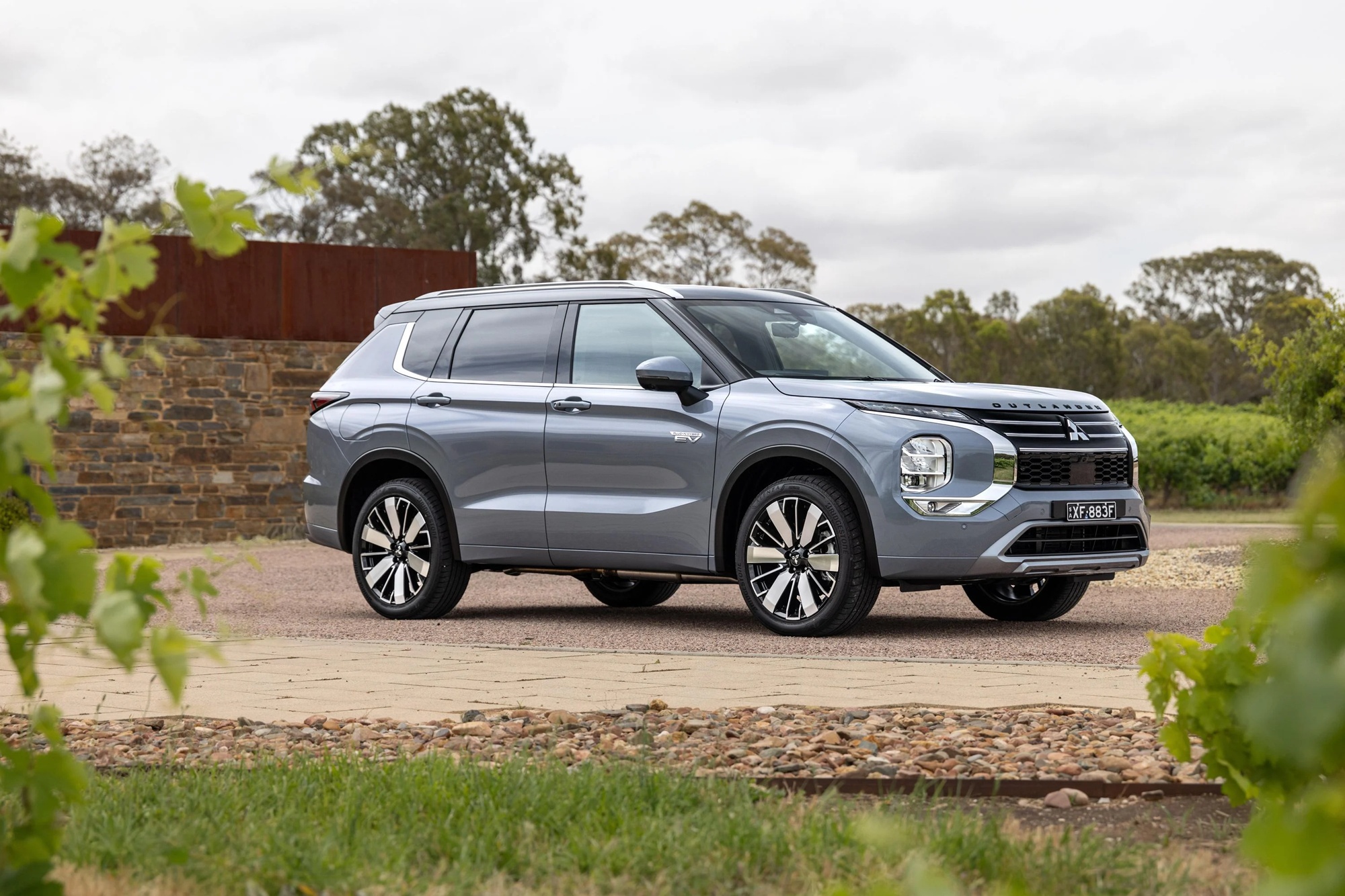 mitsubishi outlander phev 2026 51