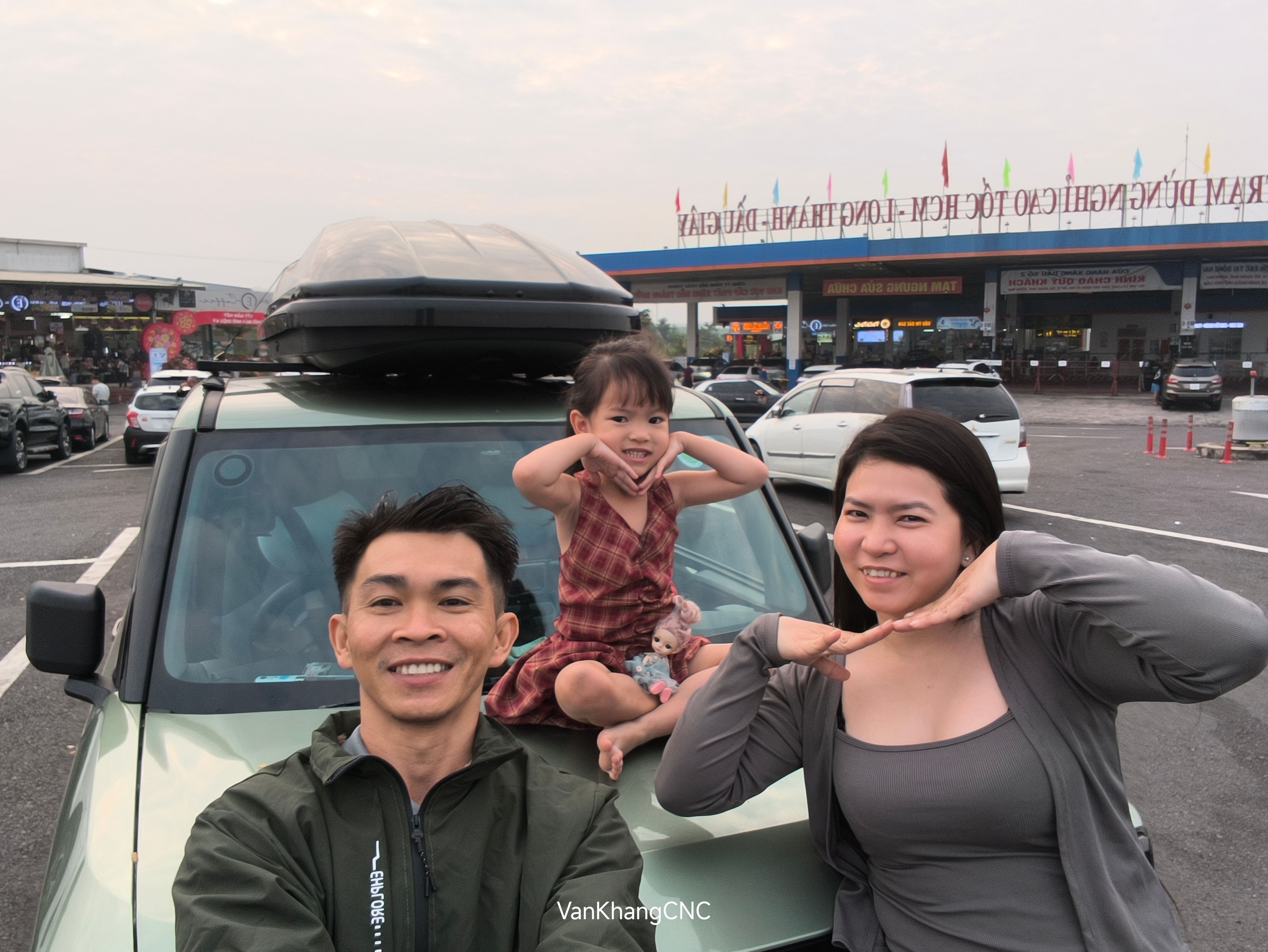 6494945781217208130170480570638584022624158n