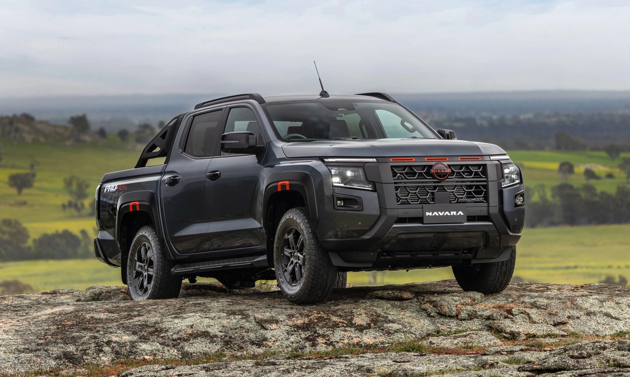 2026nissannavarapro 4x003