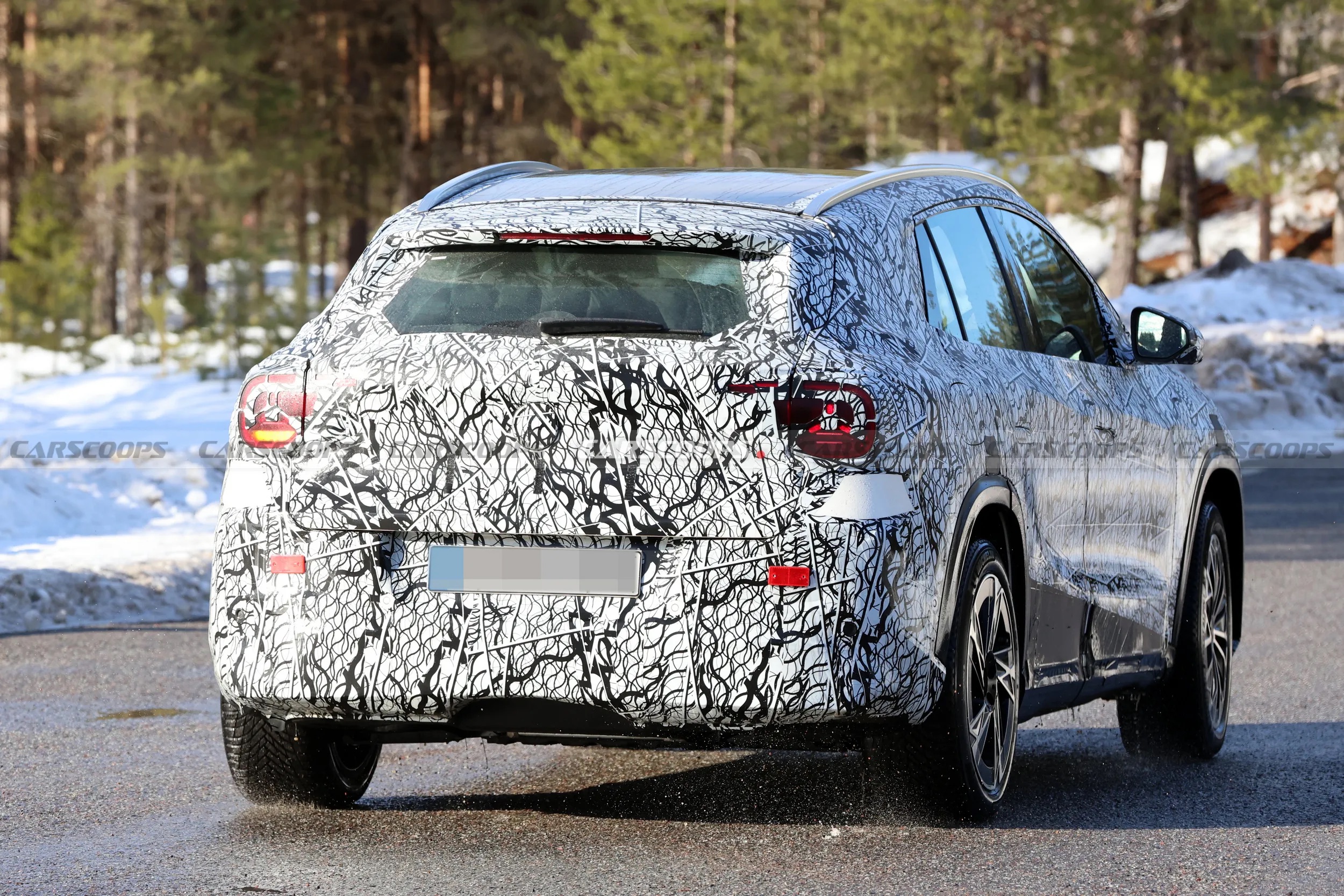 2027 mercedes gla eq 320 16