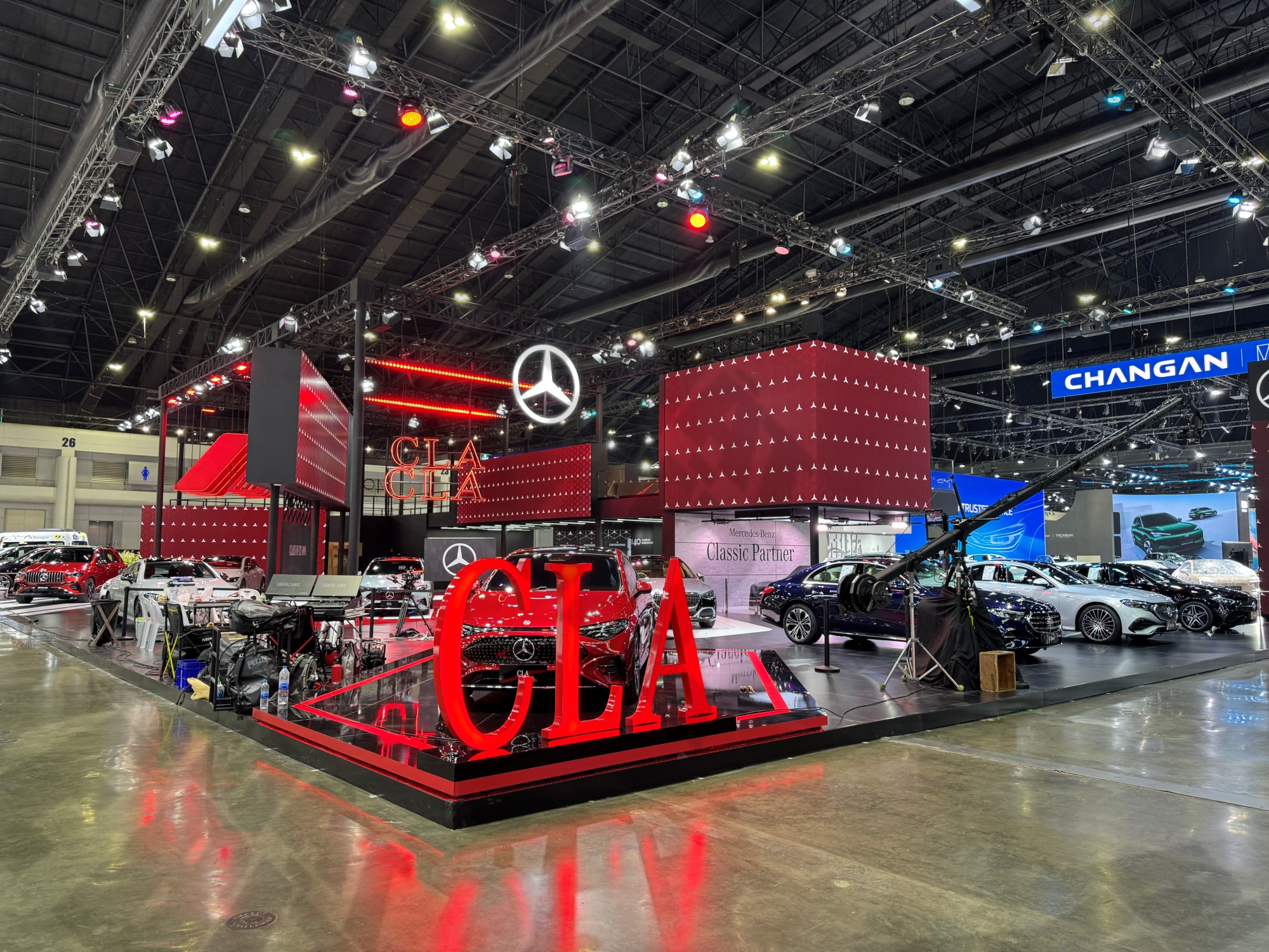 gian hang mercedes benz 3