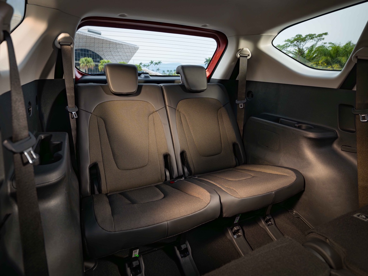 hyundai new stargazer 19 large