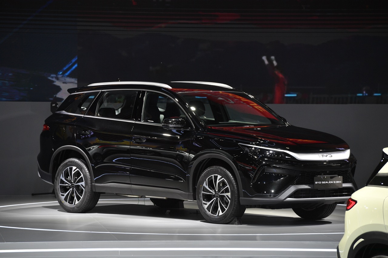 690323 opening byd by golf 11 large