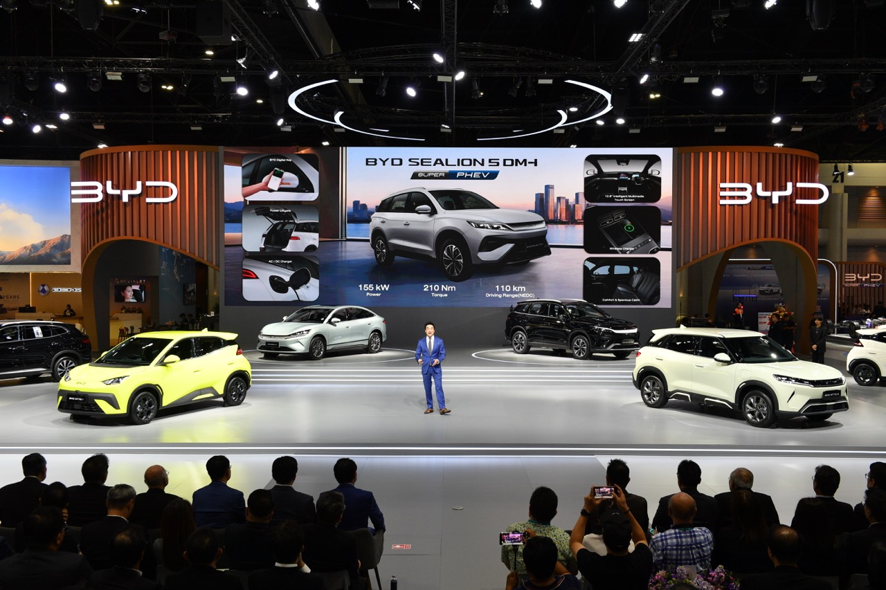 690323 opening byd by golf 20 large