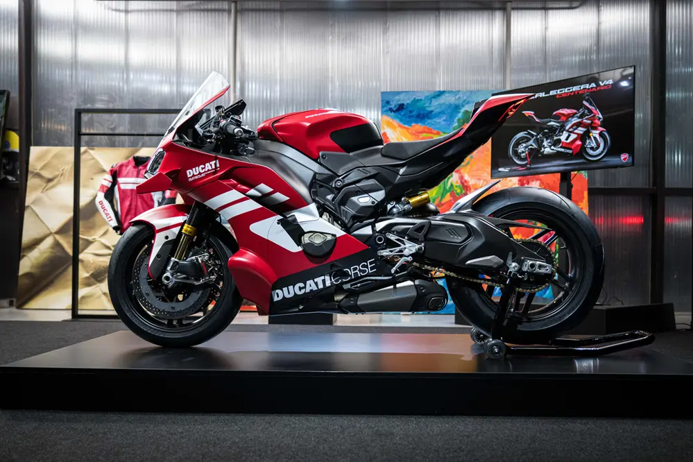ducati superleggera v4 centenario 1