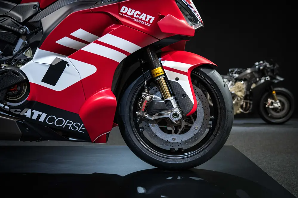 ducati superleggera v4 centenario 4