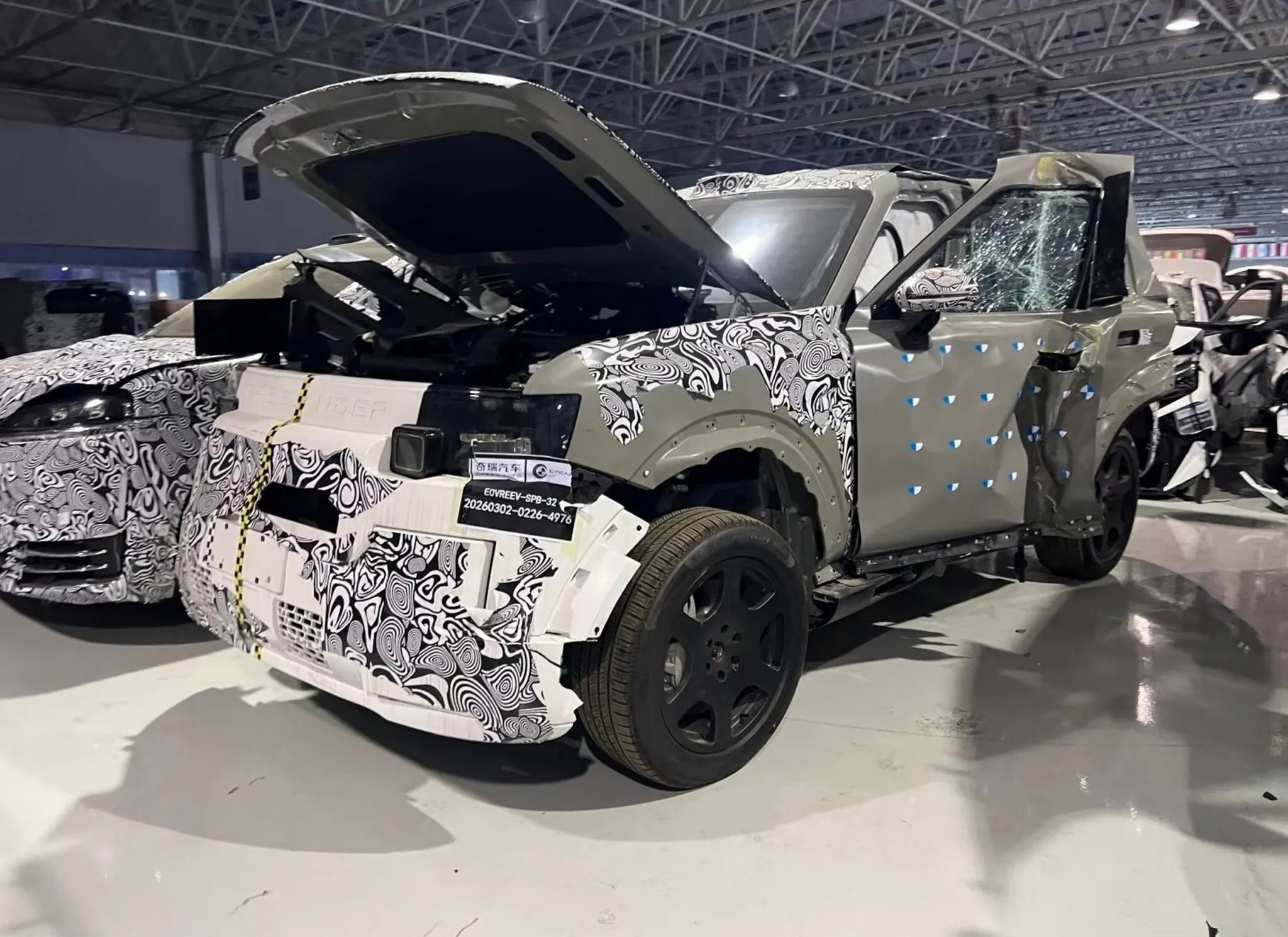 freelander crash test spy shots 1 2048x1489