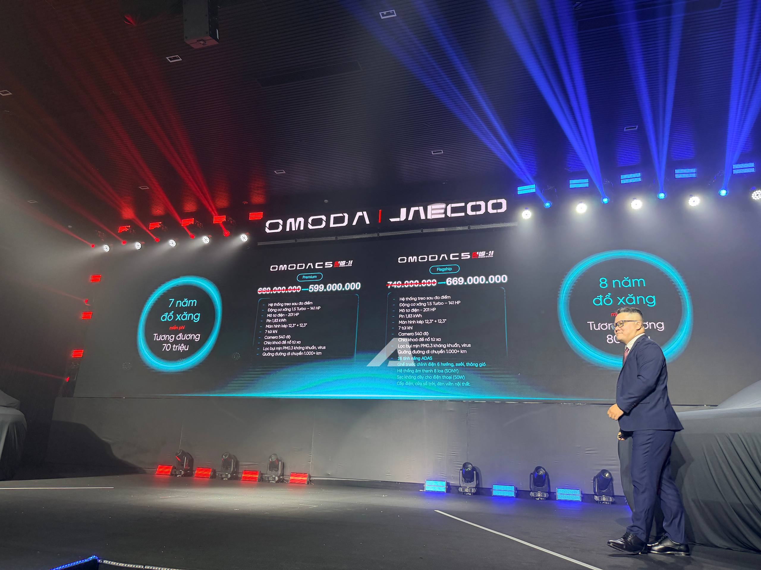 omoda c5 hybrid ra mat 11