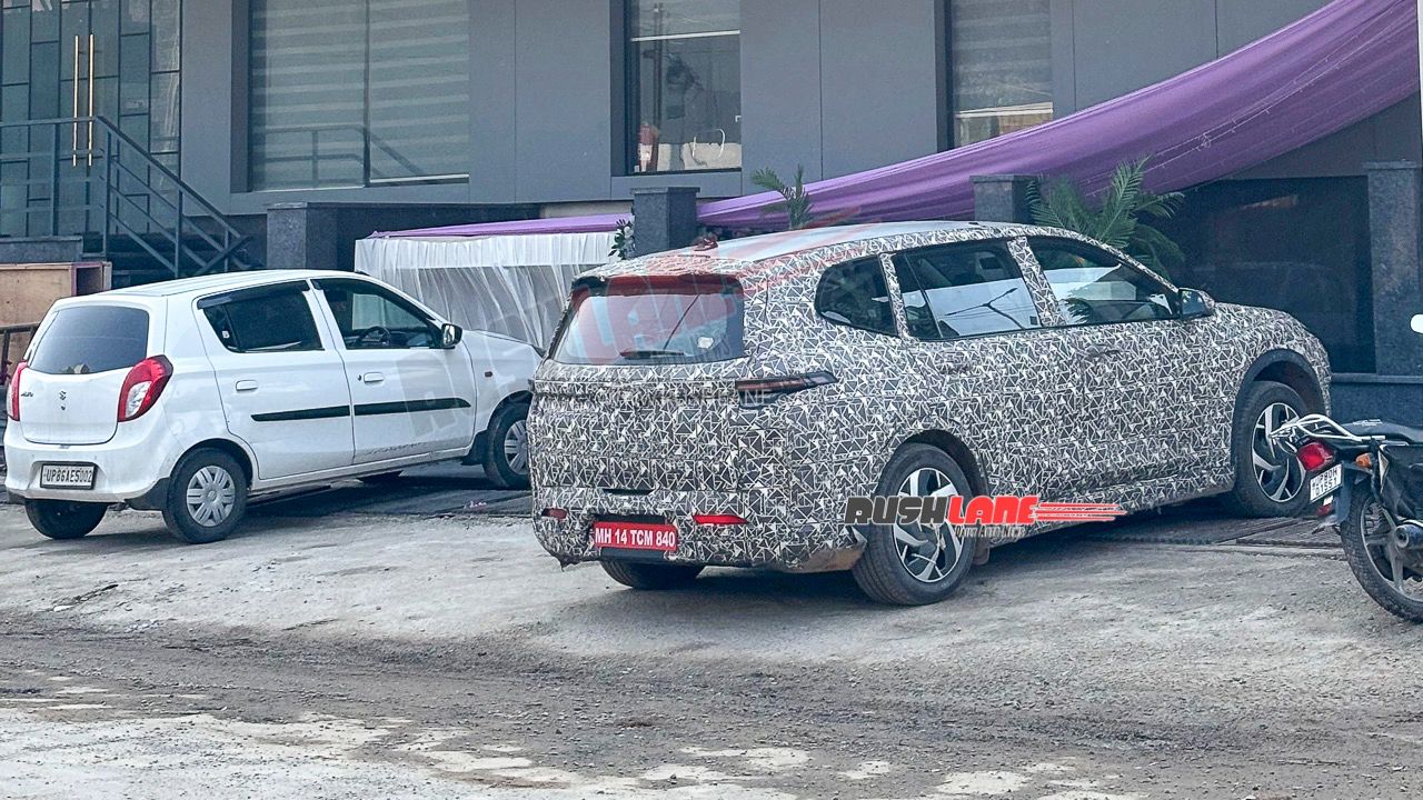 vinfast limo green mpv launch nears spied interiors 11