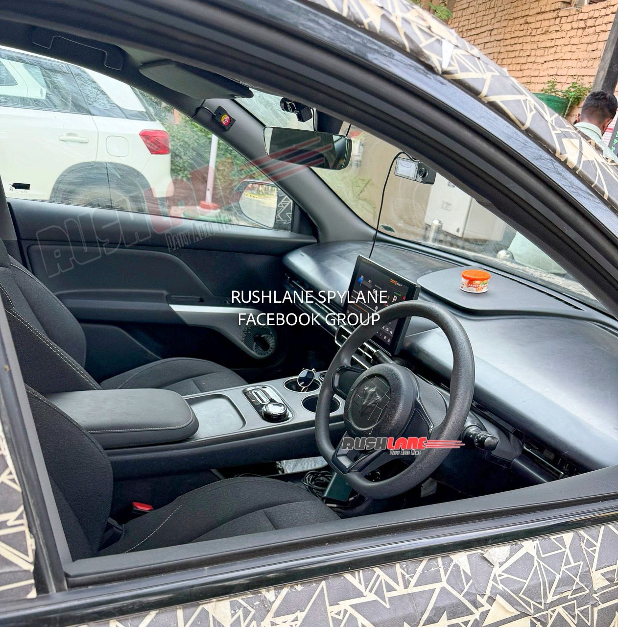 vinfast limo green mpv launch nears spied interiors 6