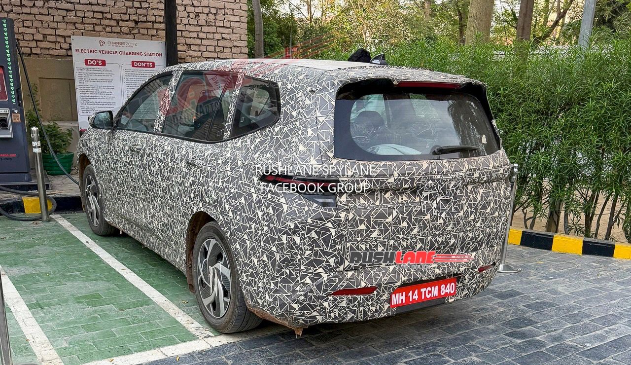 vinfast limo green mpv launch nears spied interiors 7