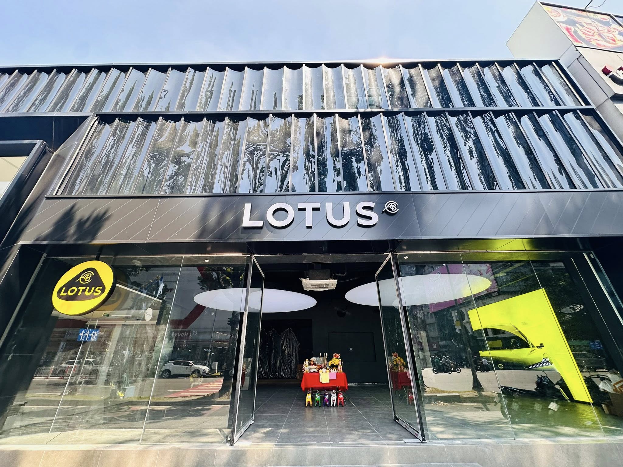 lotus car