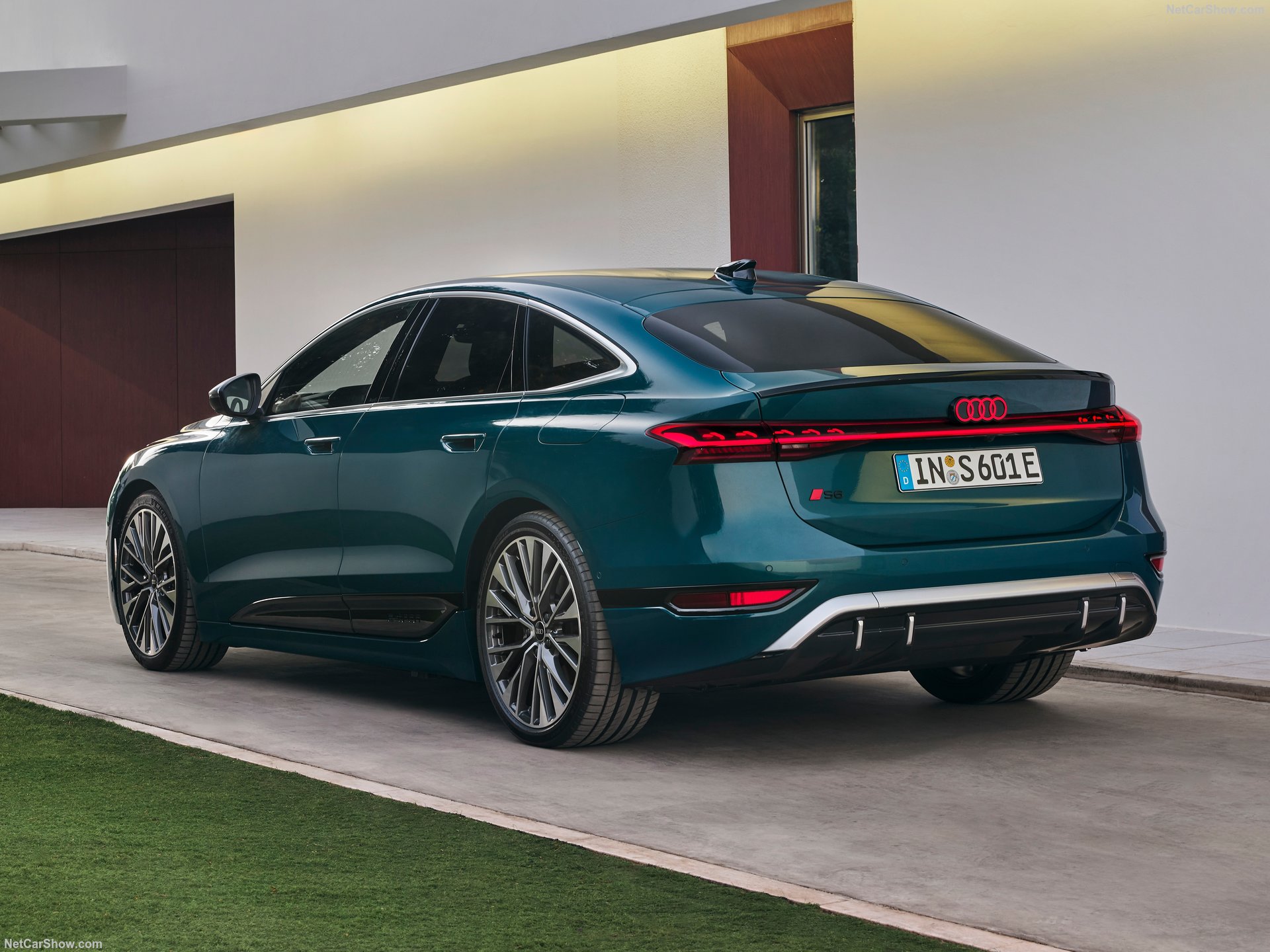 audi s6sportbacke tron 2025 hd f5c646781c3732c6efe8ffbeddf7711409bc67b1c