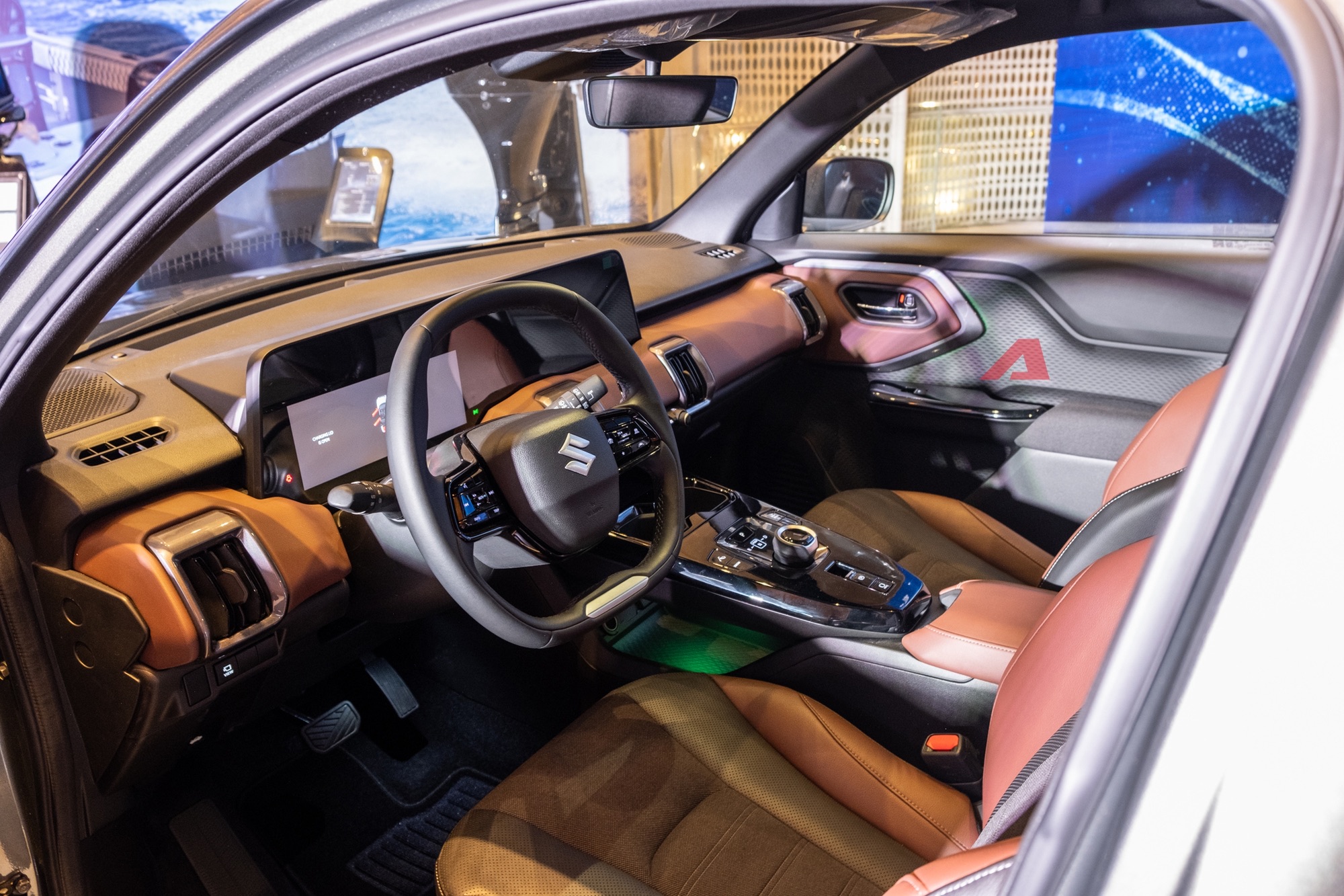 suzuki evitara 18 1760708798660 17607088000542108467560