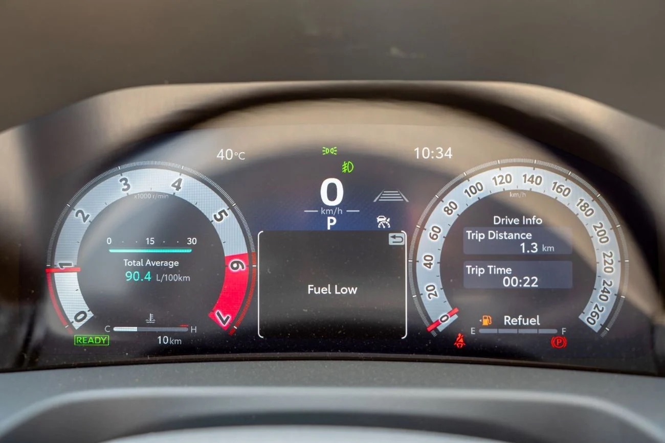 land cruiser hybrid 6