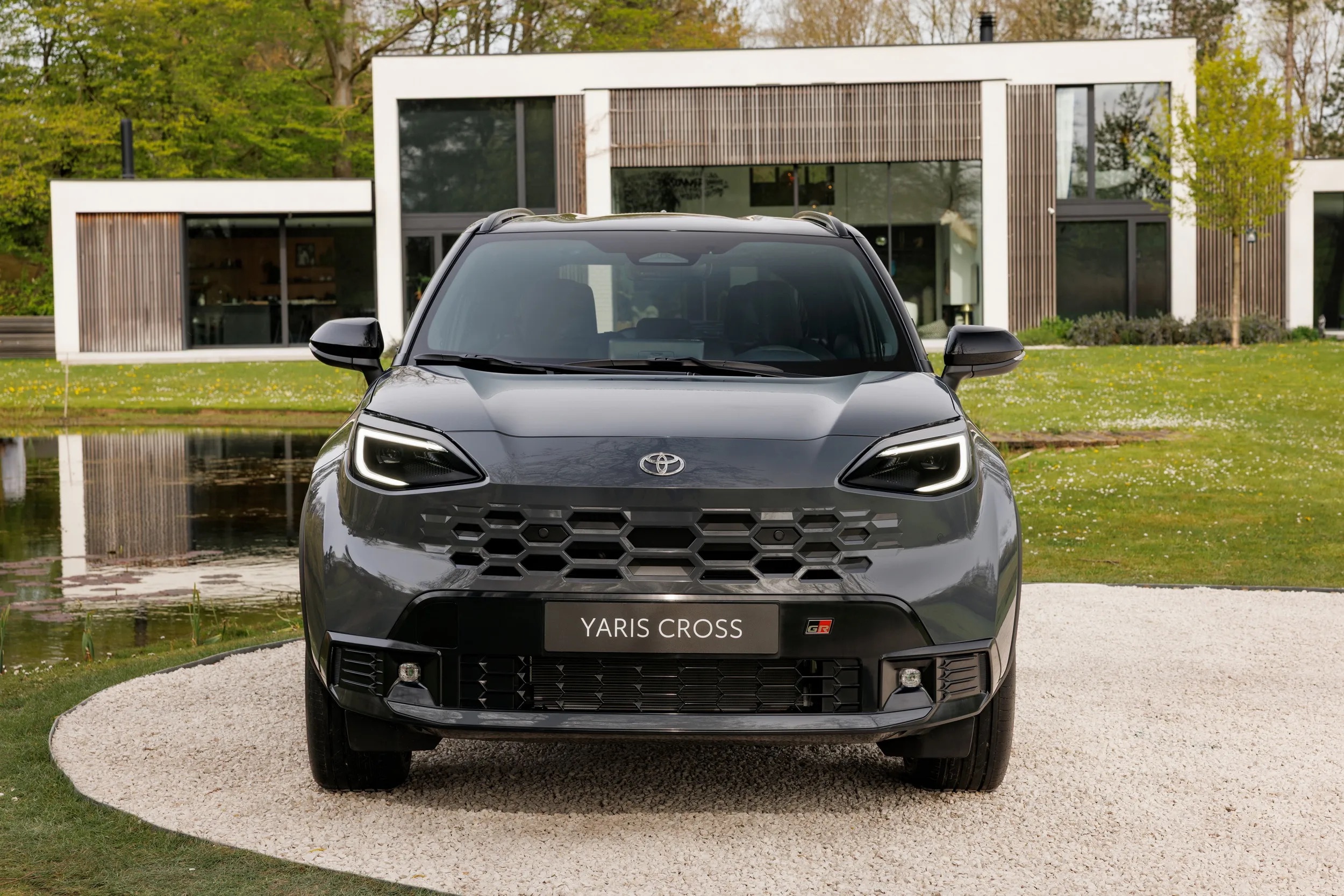 toyota yaris cross 2026 8