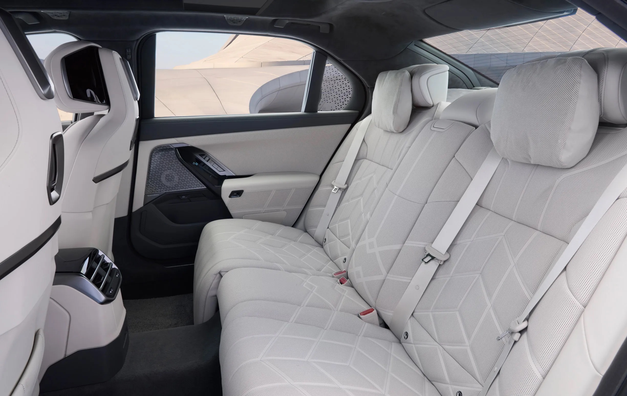 2027 bmw 7 series lci debut 00026