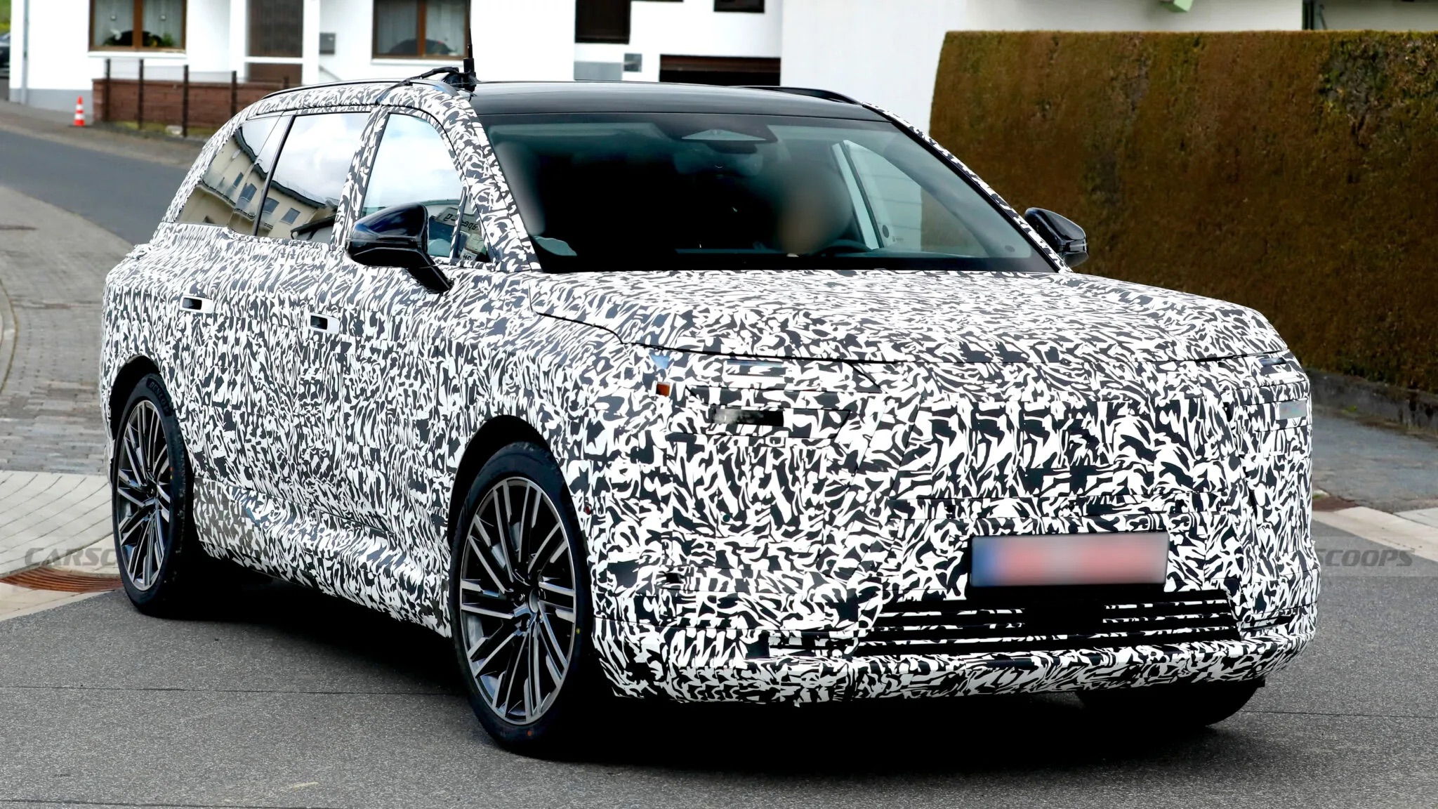 sb14740 copy 2048x1152