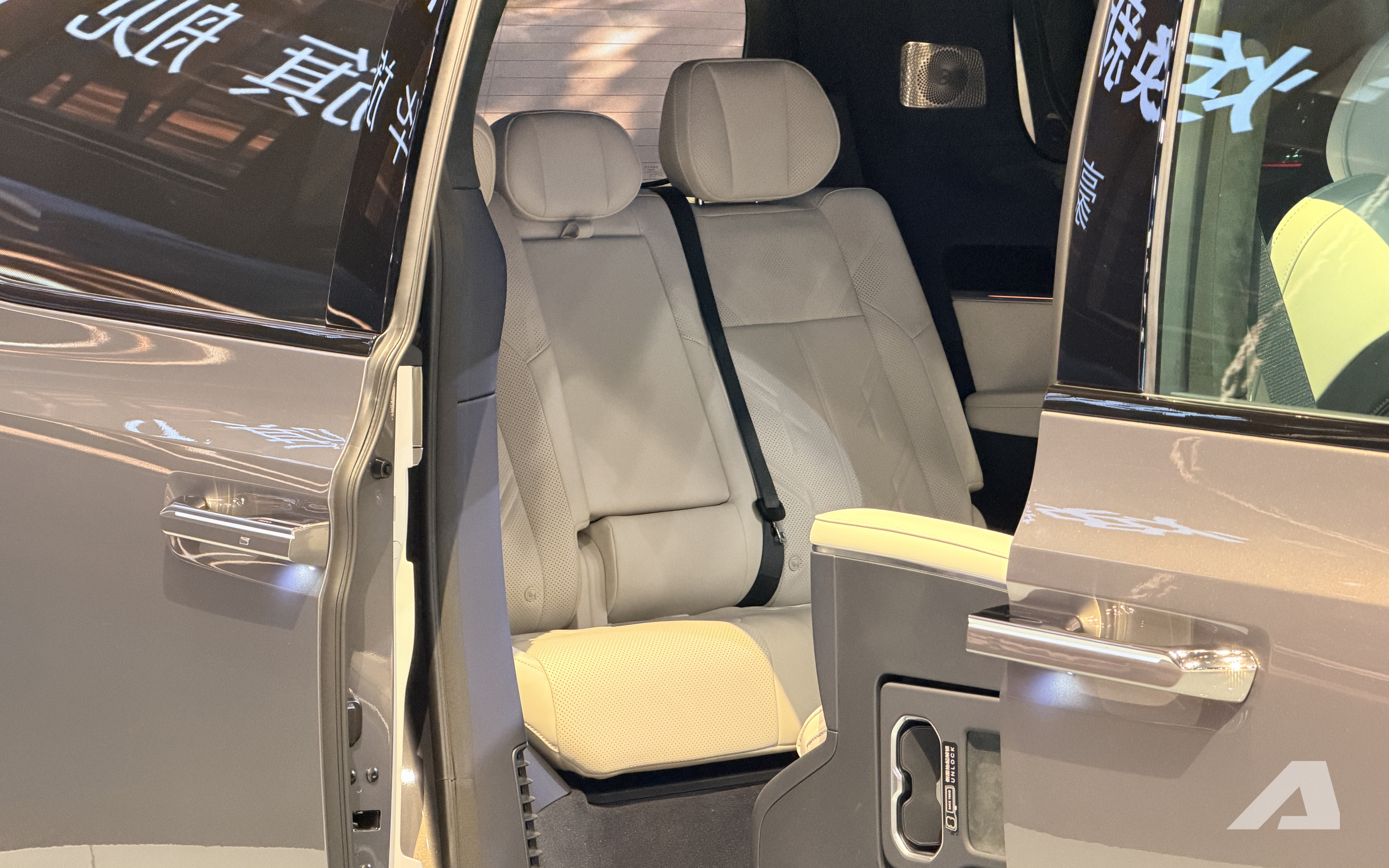 2026 zeekr 009 viet nam 9