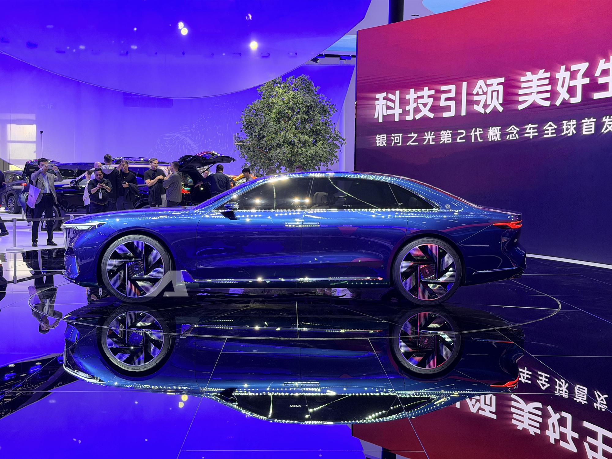 geely galaxy light concept vi 10