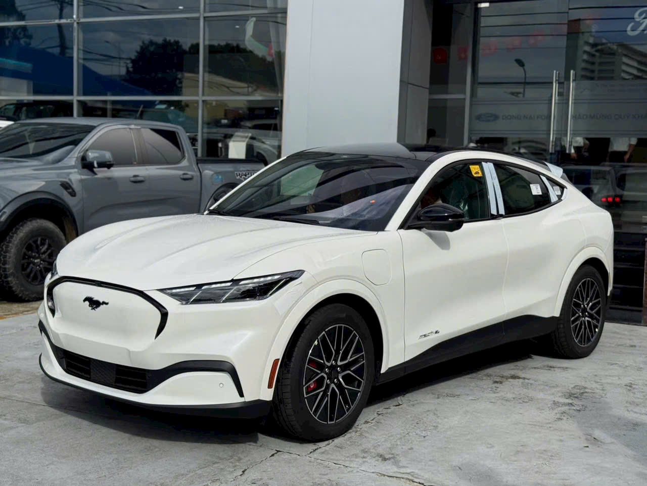 ford mustang mach e 1