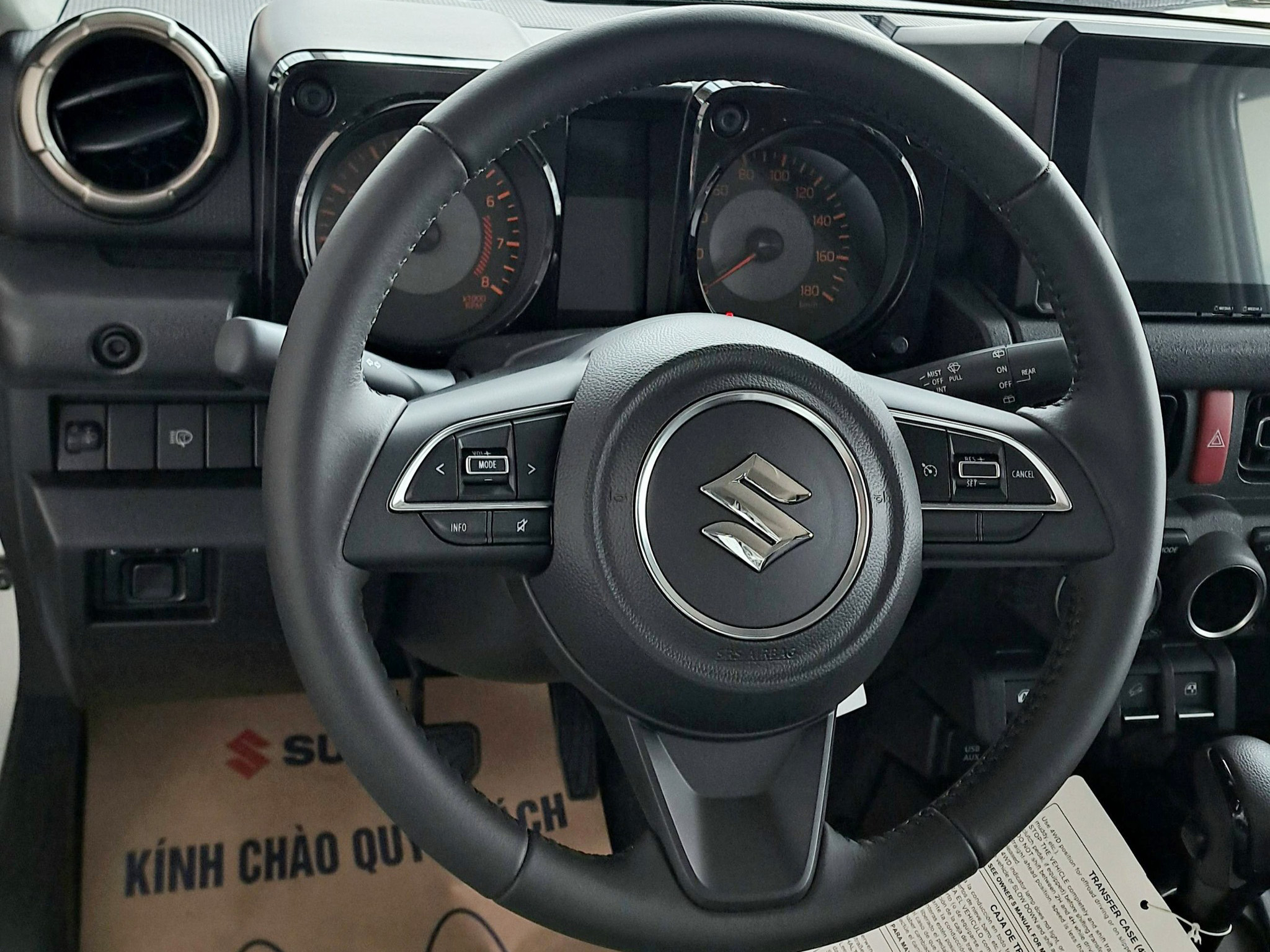 suzuki jimny giam gia 9