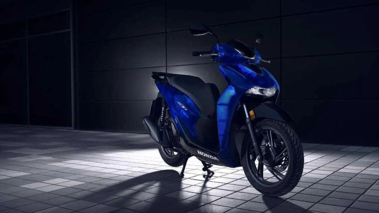 honda sh y 150i blue vetro 7