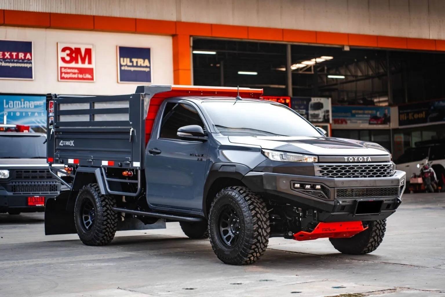 toyota hilux do xe ben 24