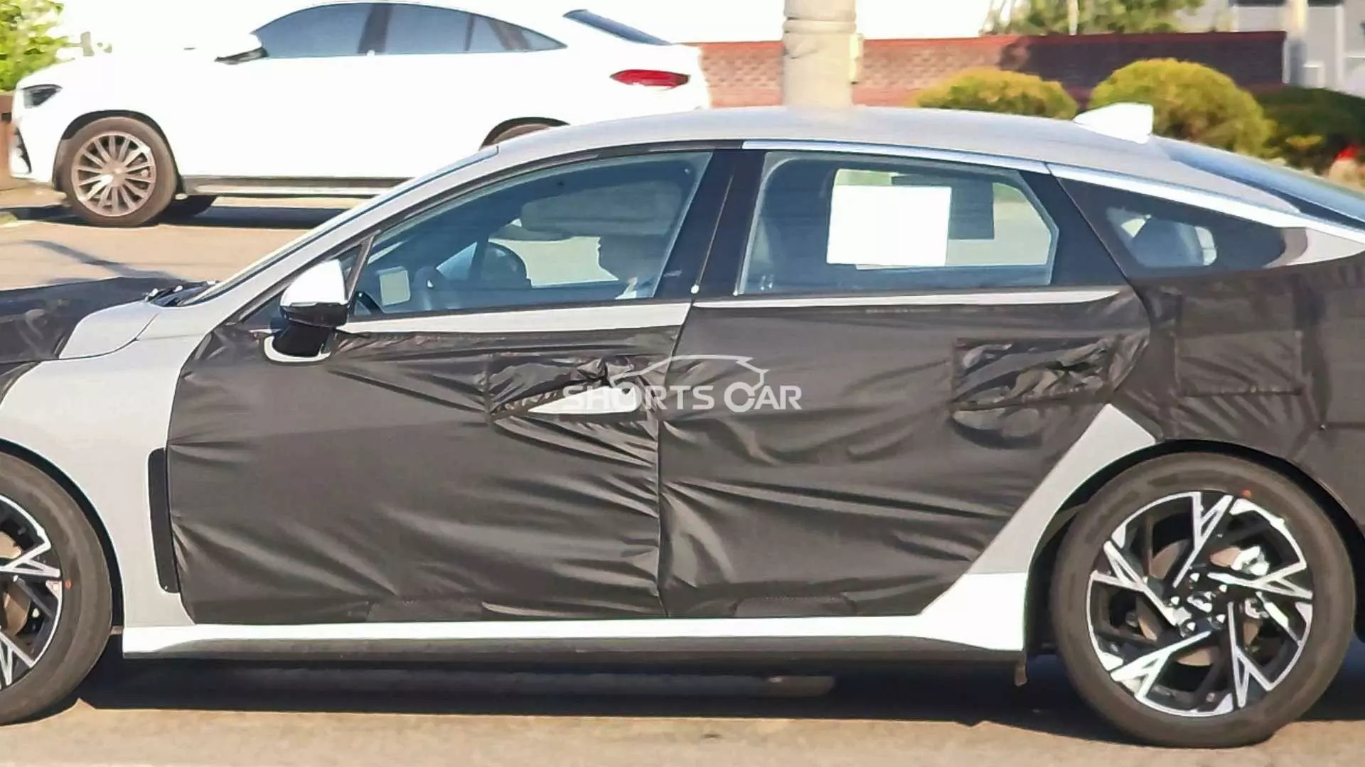 kia k5 second facelift pleos 2