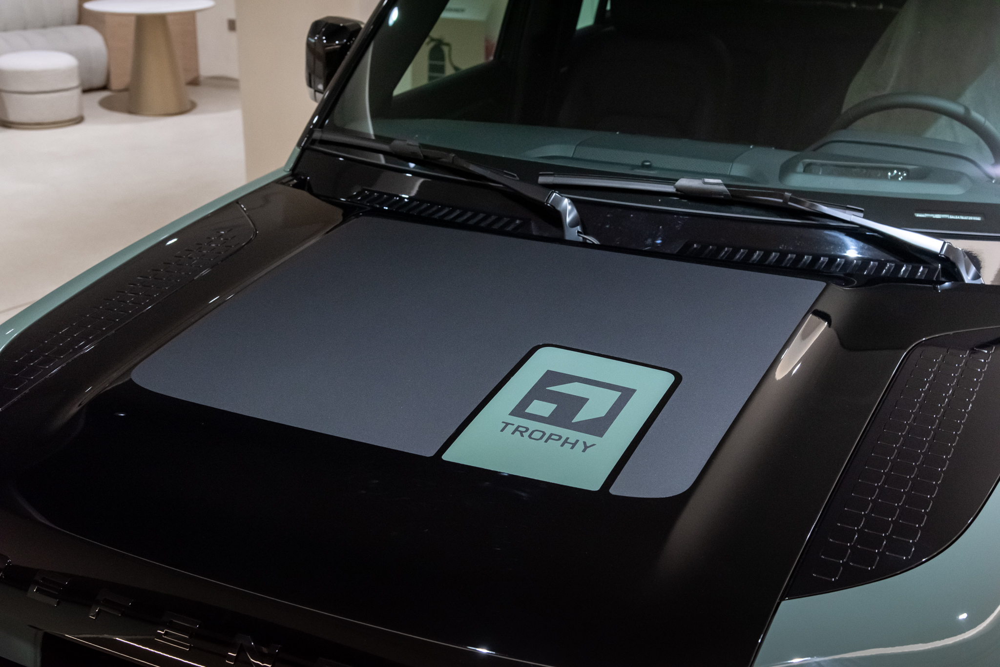 land rover defender trophy edition5316