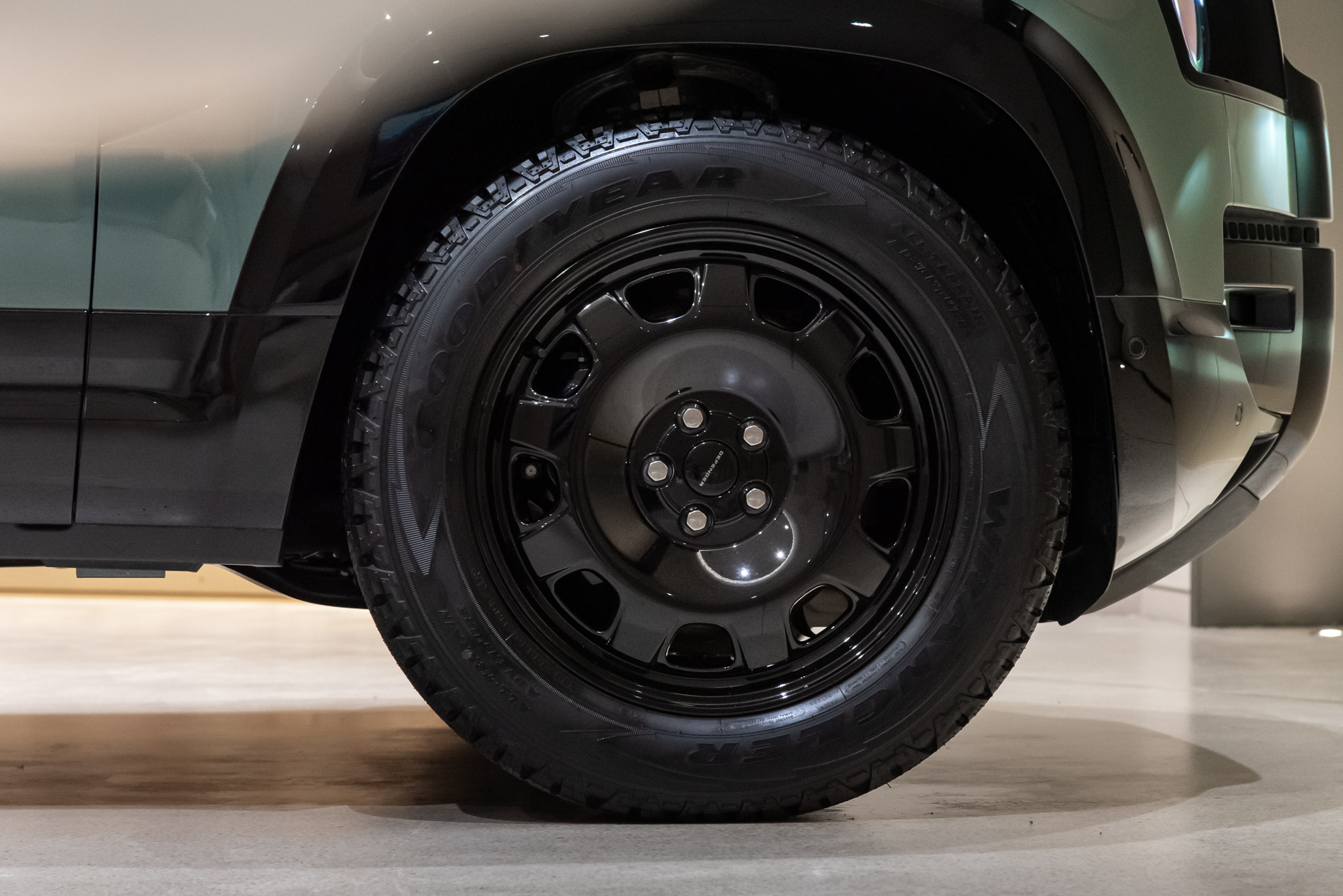 land rover defender trophy edition5347