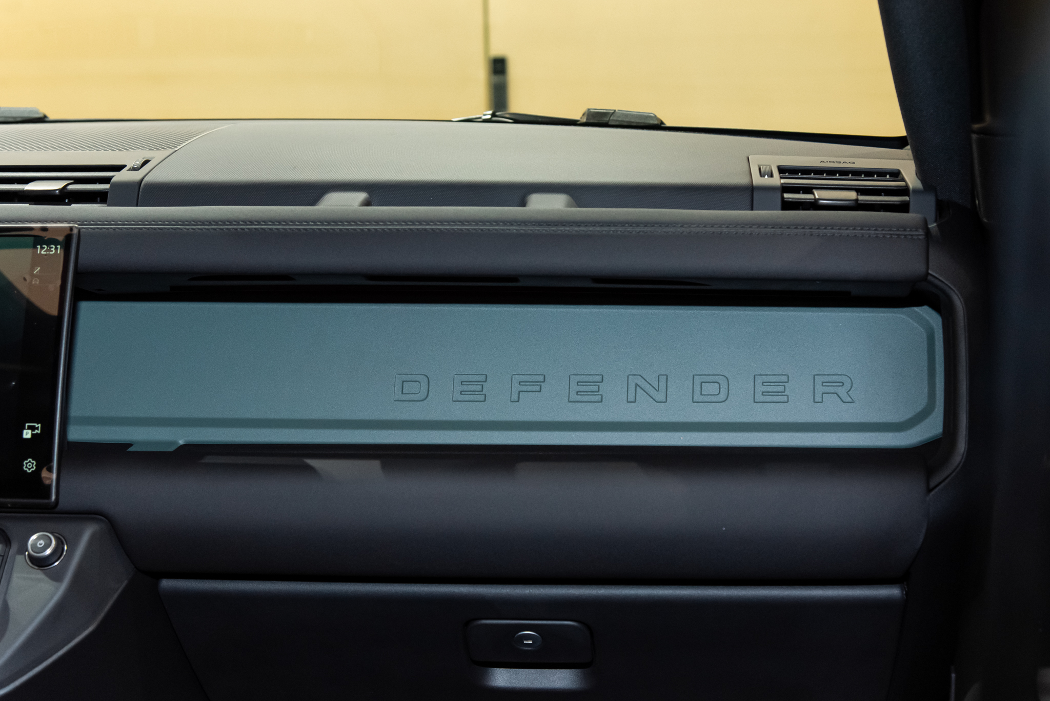 land rover defender trophy edition5445