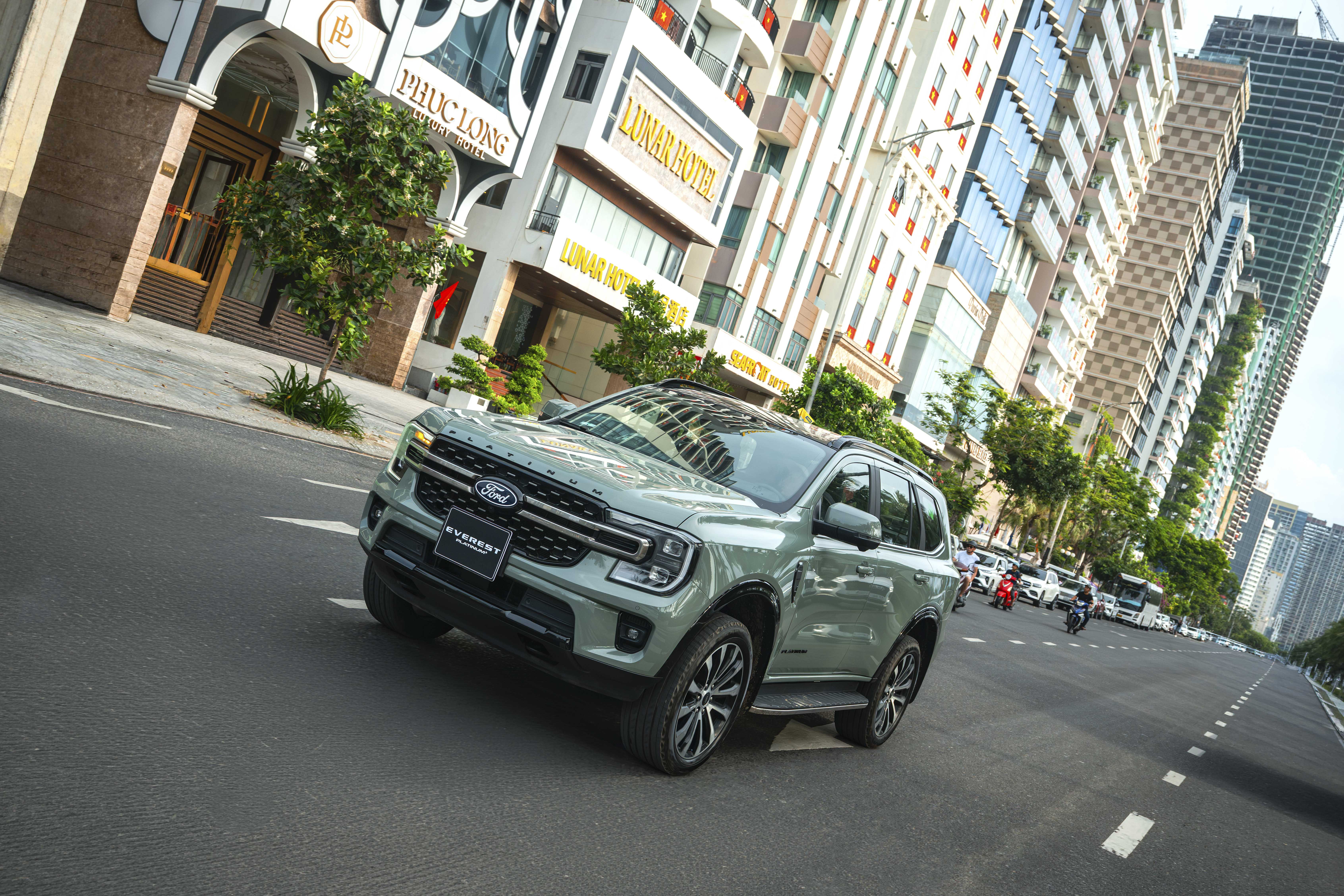 everest xanh 71