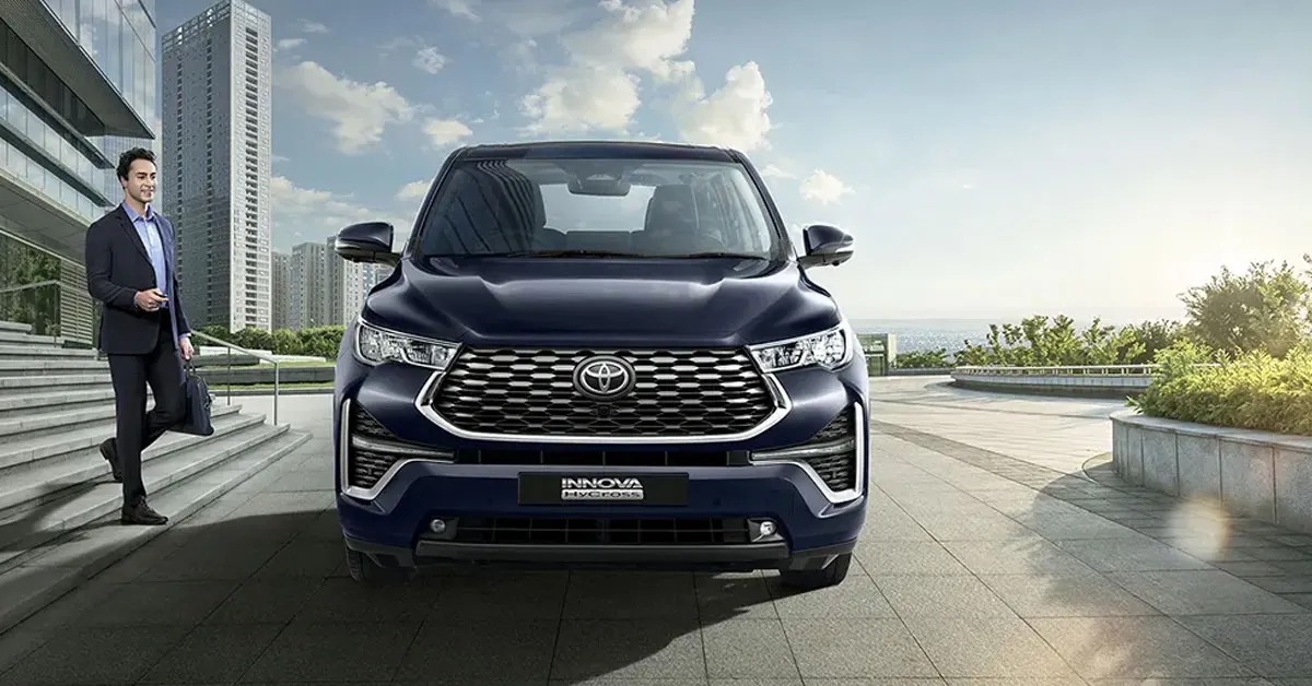 toyota innova cross 1